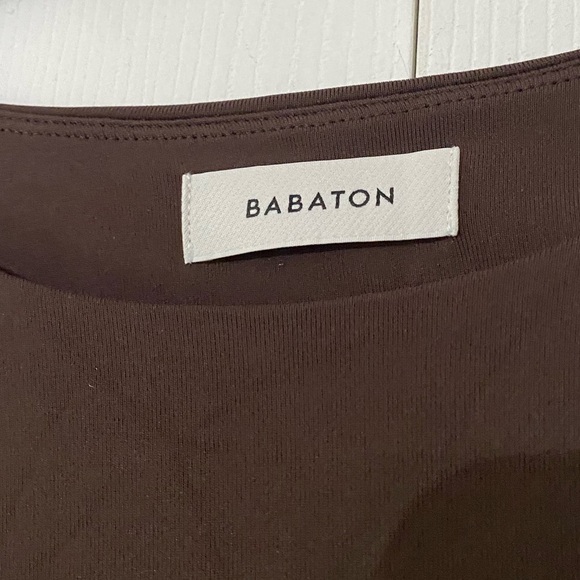 NWT Babaton Contour Crew Chocolate Brown Top Medium M - Picture 5 of 12